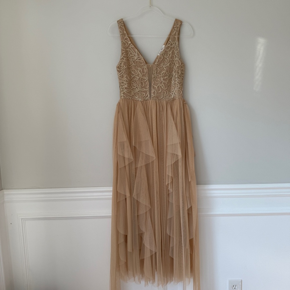 Gold Tiered Tulle Gown Sz 38 NWOT‎